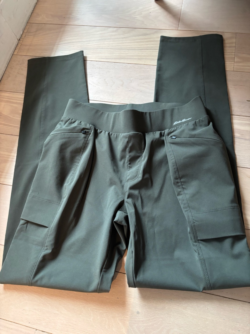 Women’s Eddie Bauer Olive Green Stretch Pants - new without tags